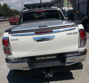 Toyota Hilux'a Uyumlu 2016 Arka Bagaj Çıtası