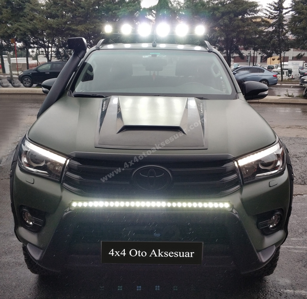 Toyota Hilux'a Uyumlu 2018 Full Aksesuar Set Halinde